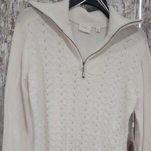 Cyrus Women's White Turtleneck Sweater